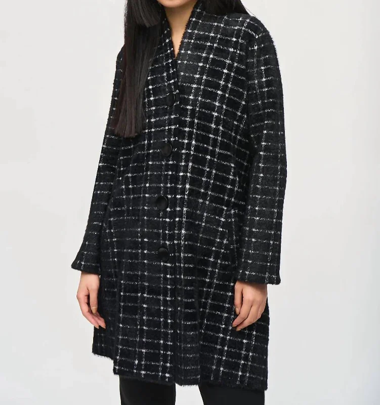 Plaid Feather Yarn Sweater Coat In Black/white