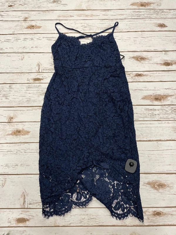 Dress Casual Short By Lulus In Blue, Size: M